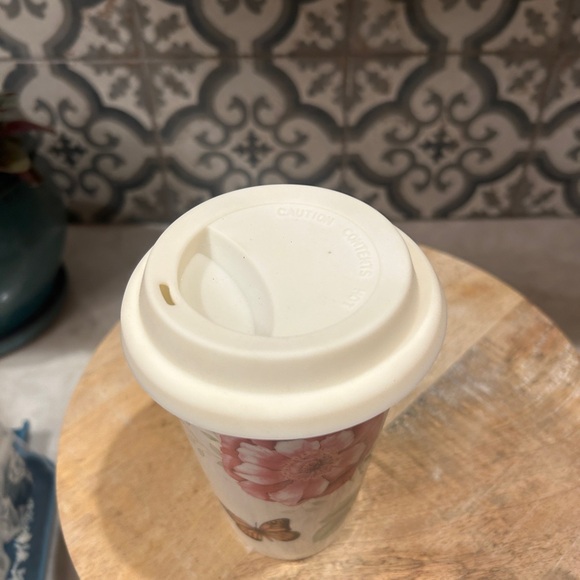 LENOX DISCONTINUED DESIGN “BUTTERFLY MEADOW” TRAVEL MUG WITH LID- EUC - Picture 11 of 12